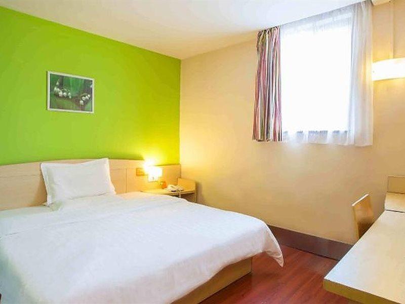 7Days Inn Shenzhen Long Hua Экстерьер фото