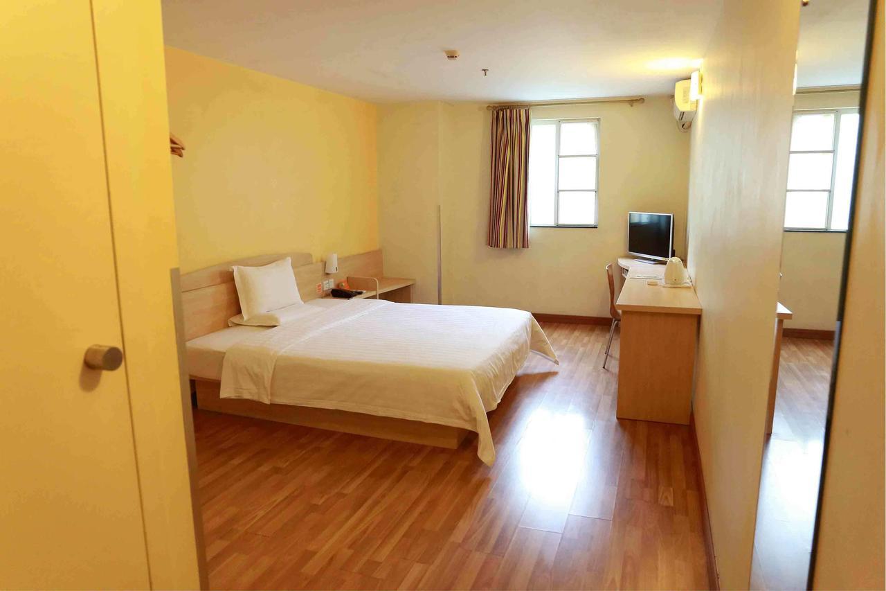 7Days Inn Shenzhen Long Hua Номер фото